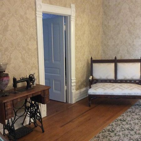 Grand Avenue Bed And Breakfastカーセッジ エクステリア 写真